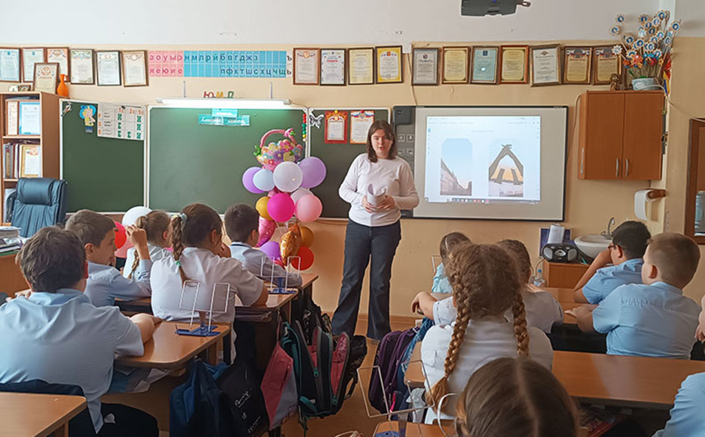 Первая практика студентов ПАПК специальности «Преподавание в начальных классах»