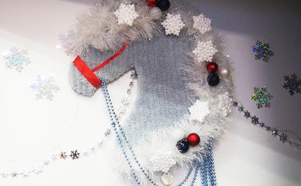 Скоро, скоро Новый год – свечи, елка, хоровод!